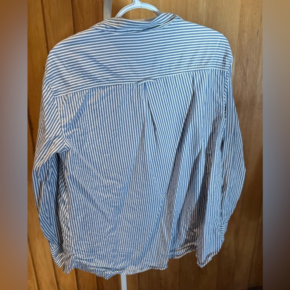 Old Navy Maternity Boyfriend Striped Popover Shirt - Size Small - Picture 3 of 4
